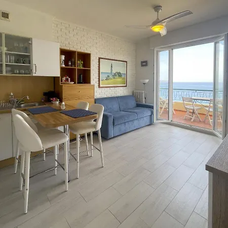 Апартаменты Sea View 4 Pers Wifi Ac *